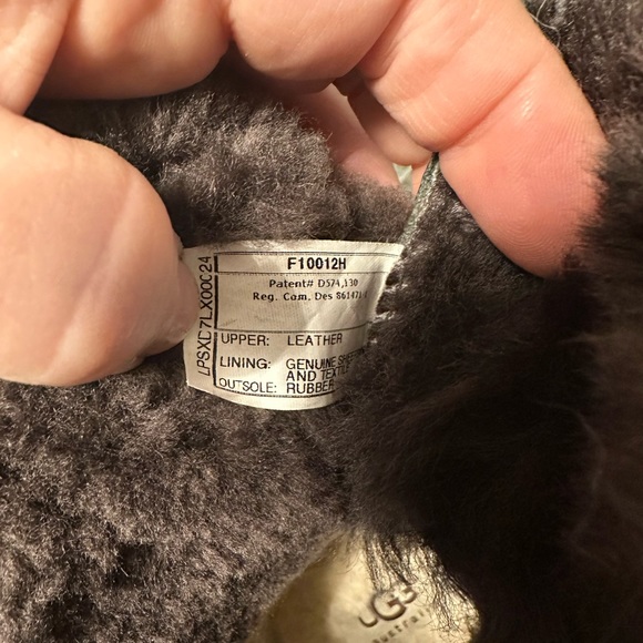 **SOLD ON EBAY**UGG Adirondack ll waterproof women’s green & brown snow boots - Picture 10 of 10